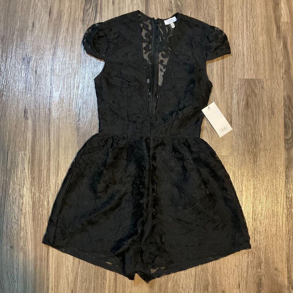 Tobi Lace Romper‎ Plunge V Neck Lined Black Size XS